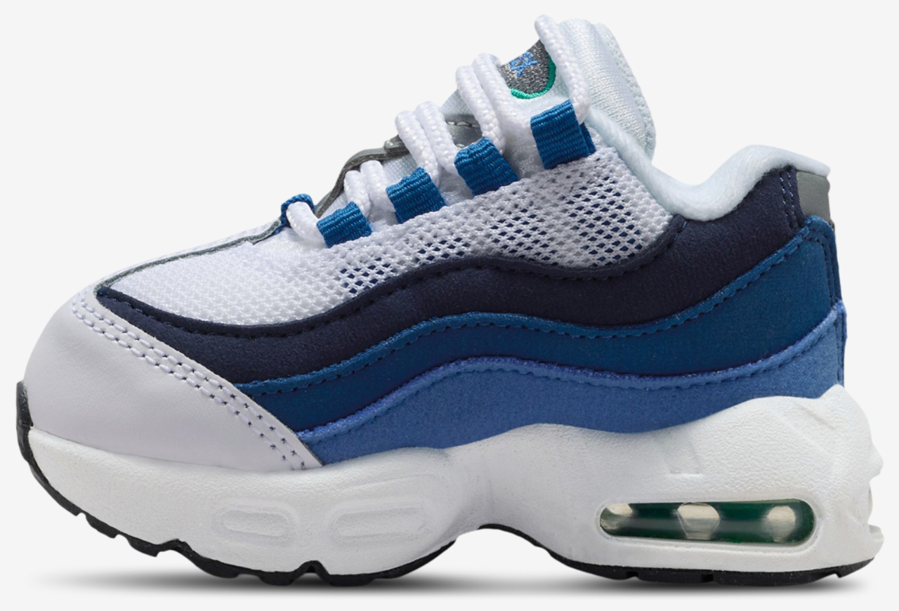 Nike Air Max 95 PRM Emerald Image 2 of 5. Tap to open photo gallery.