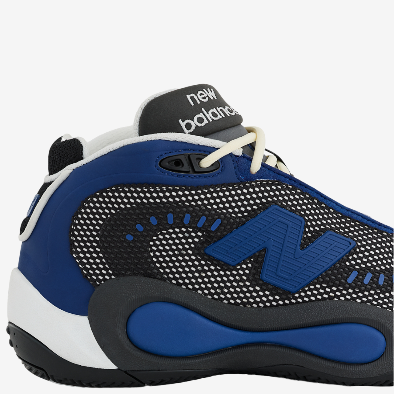 New Balance P400 Image 8 of 9. Tap to open photo gallery.