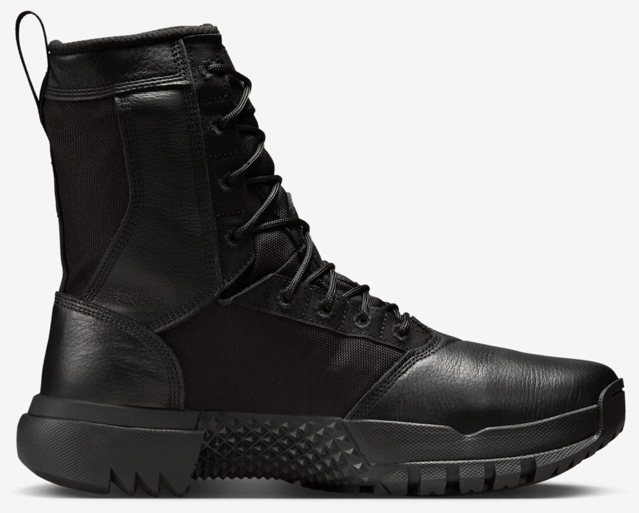 Nike SFB Air Field Ukiah 8" GTX Image 1 of 5. Tap to open photo gallery.