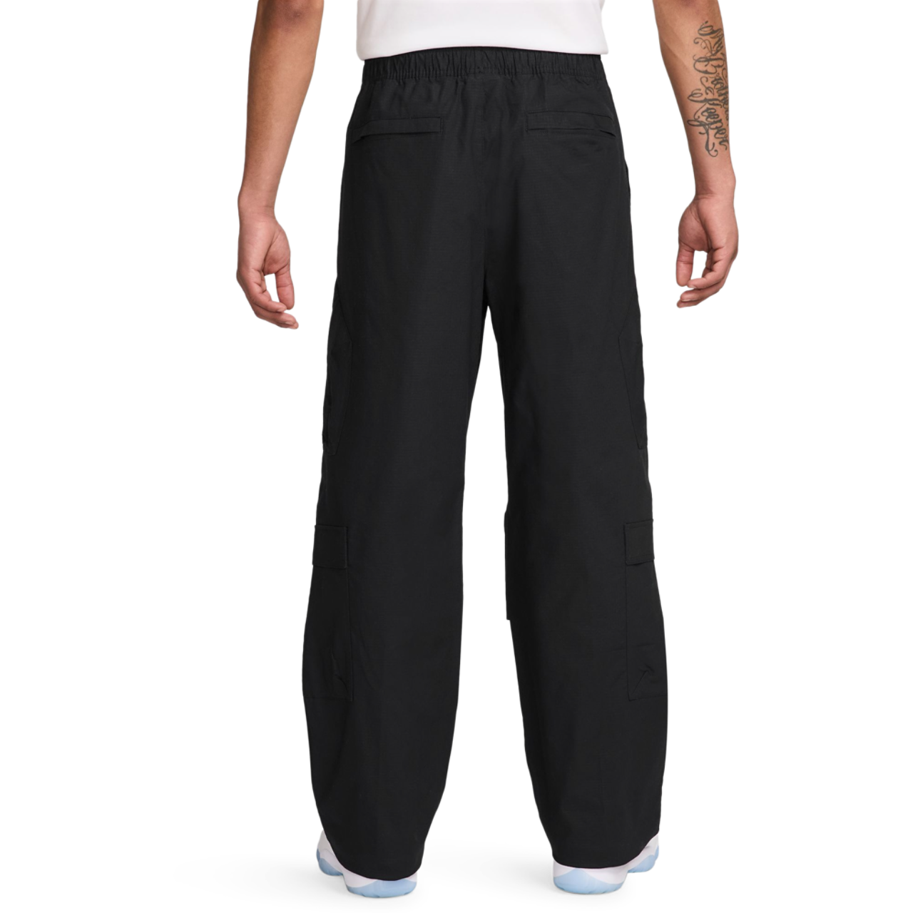 Jordan Flight Utility Pants Image 2 of 3. Tap to open photo gallery.