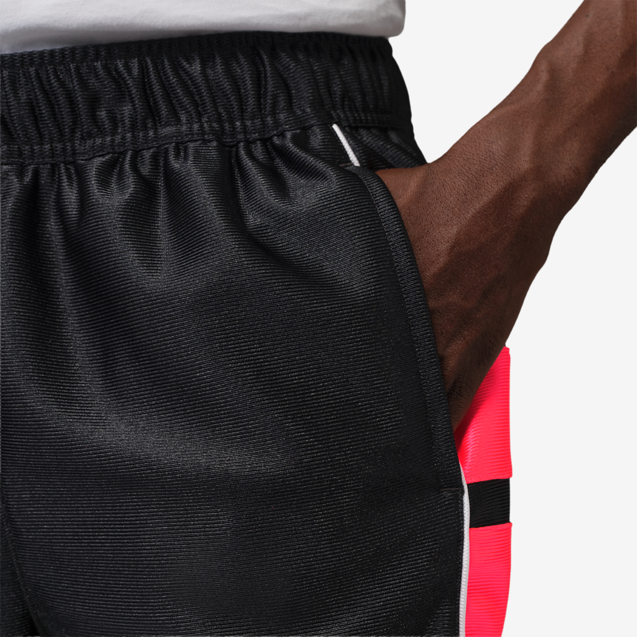 Jordan Essentials Cat Scratch Shorts Image 4 of 8. Tap to open photo gallery.