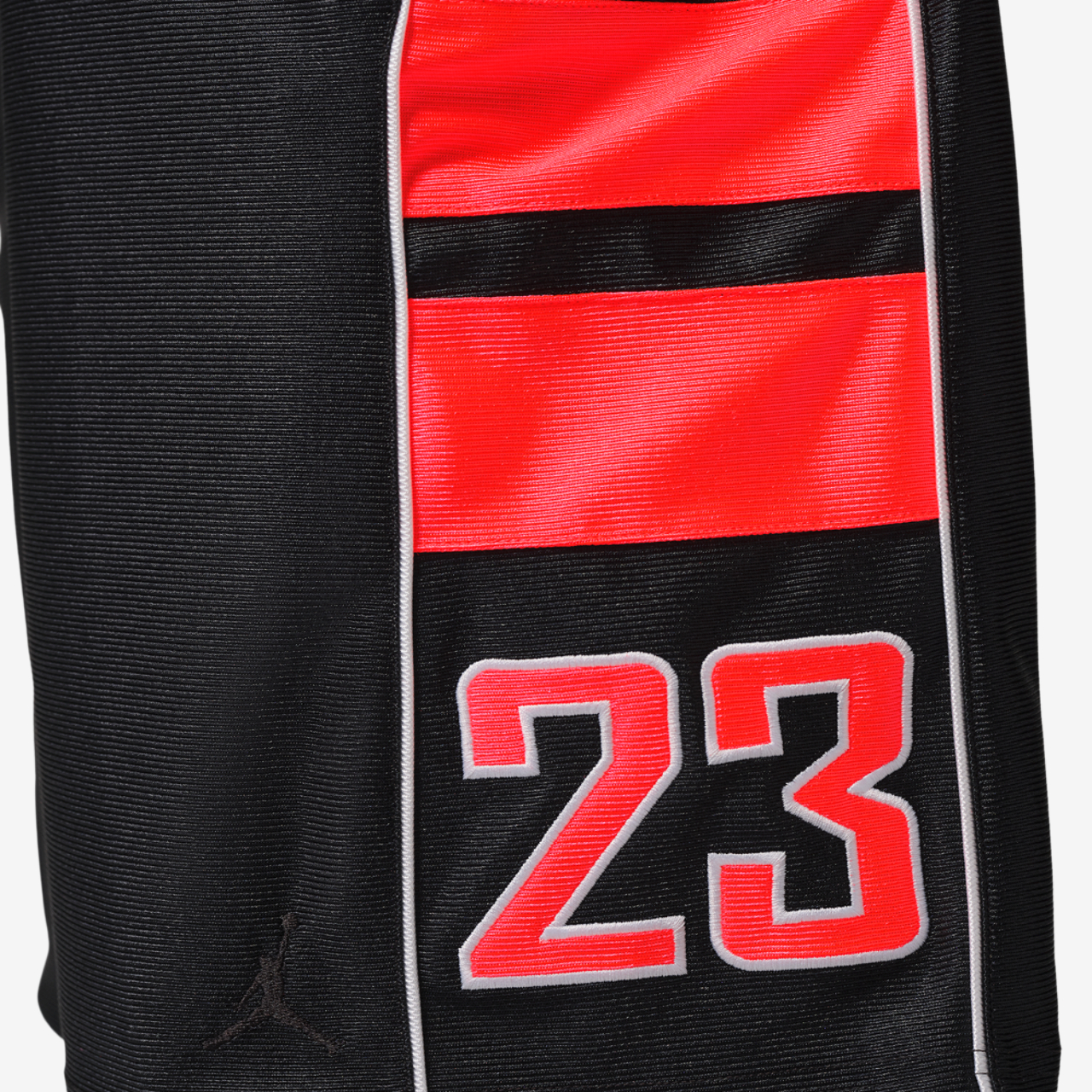 Jordan Essentials Cat Scratch Shorts Image 7 of 8. Tap to open photo gallery.