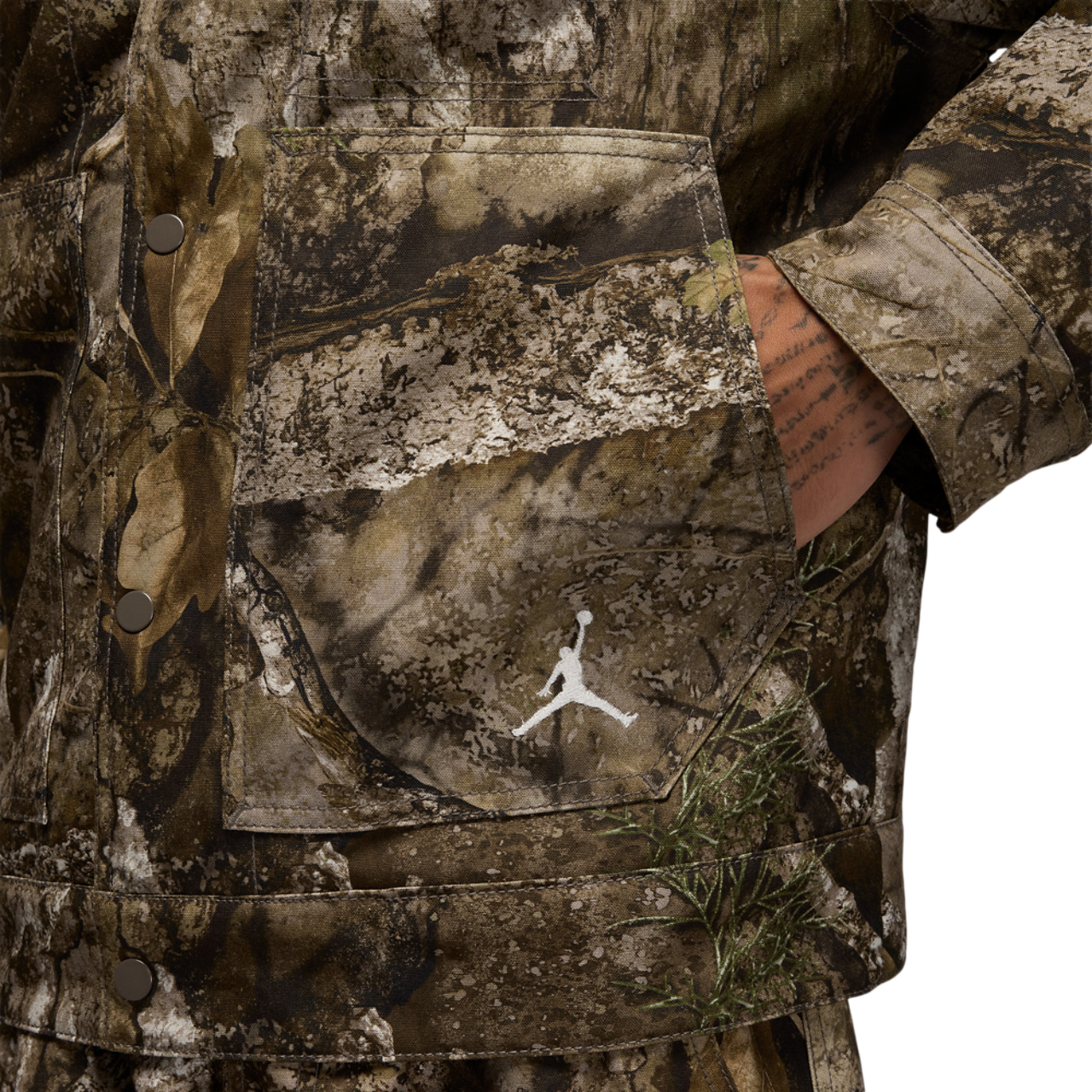 Jordan Flight Chi RLT Jacket Image 4 of 4. Tap to open photo gallery.