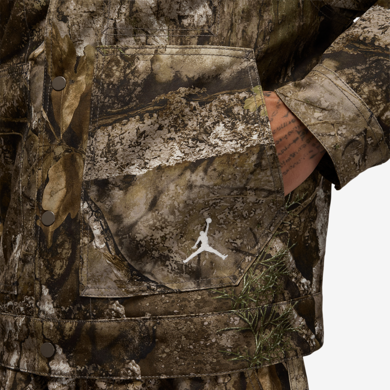 Jordan Flight Chi RLT Jacket Image 4 of 4. Tap to open photo gallery.