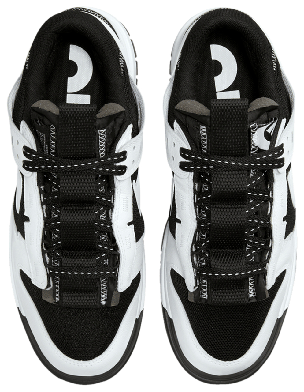 Nike Dunk Low Image 4 of 5. Tap to open photo gallery.