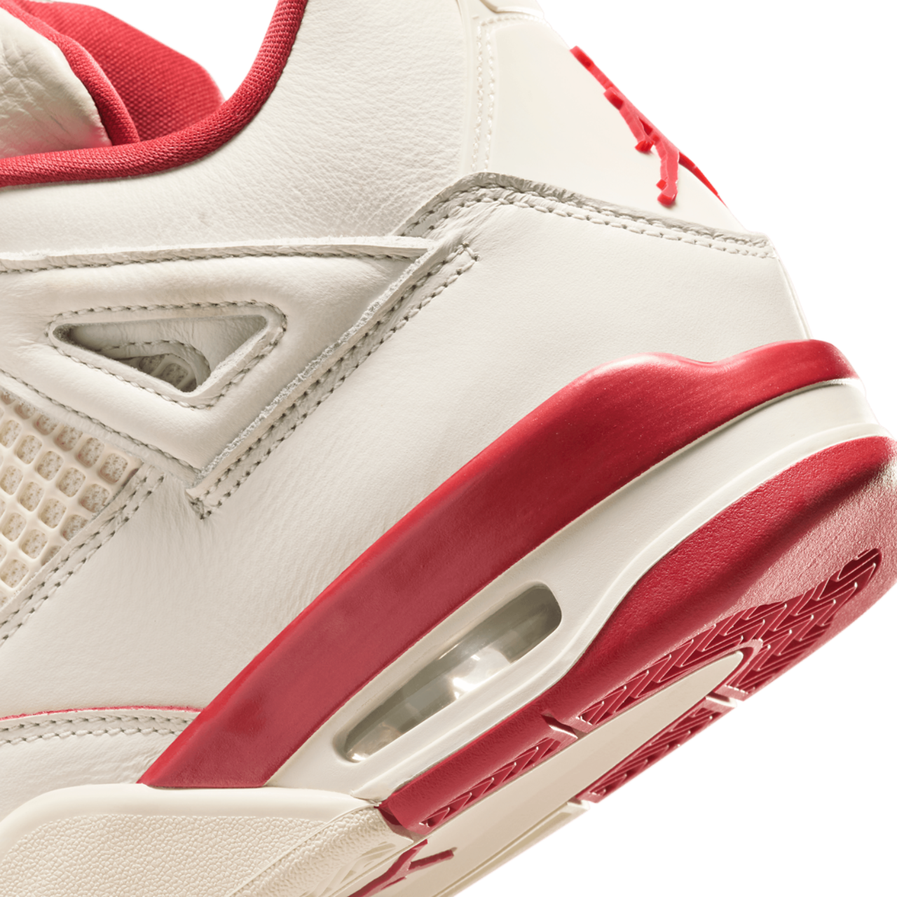 Jordan Air Jordan 4 Retro Image 8 of 12. Tap to open photo gallery.