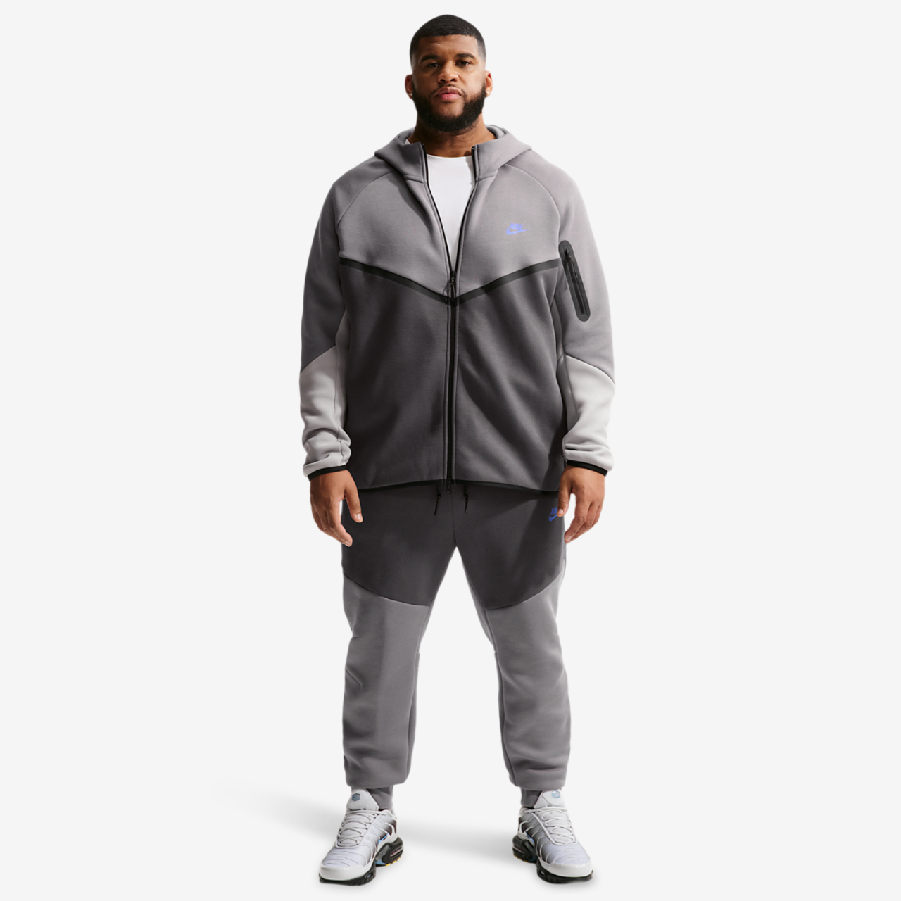 Nike Tech Fleece Full-Zip Windrunner Hoodie Image 7 of 11. Tap to open photo gallery.