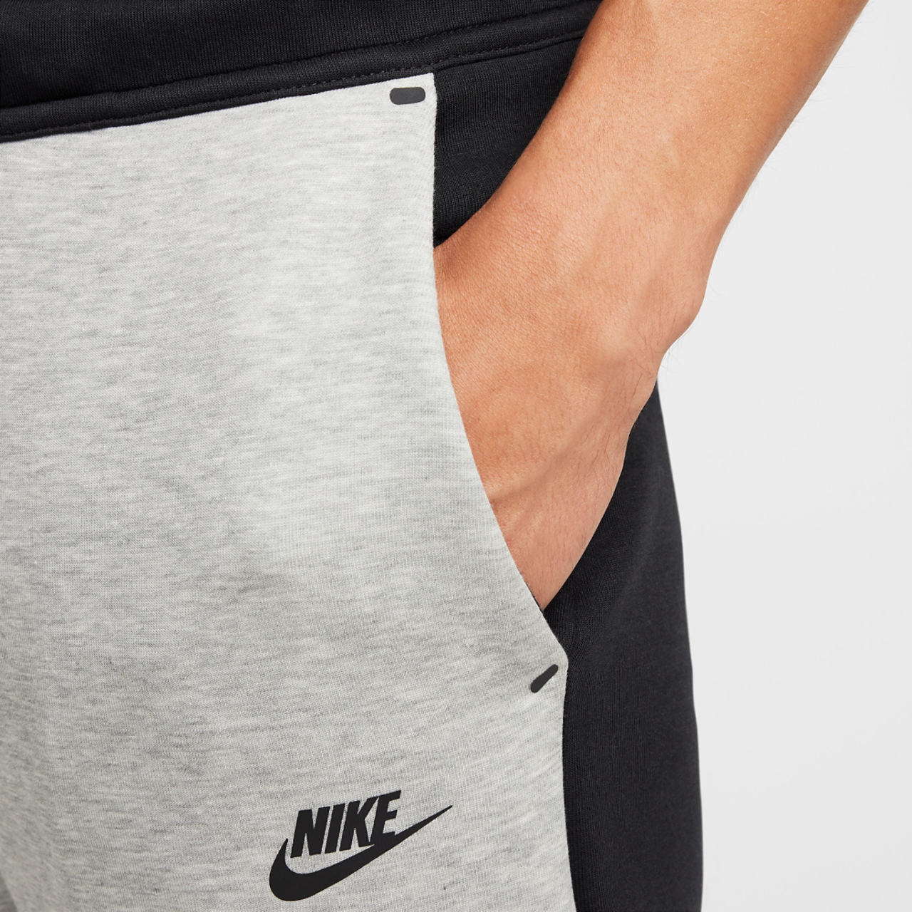 Nike Tech Fleece Joggers Image 5 of 7. Tap to open photo gallery.