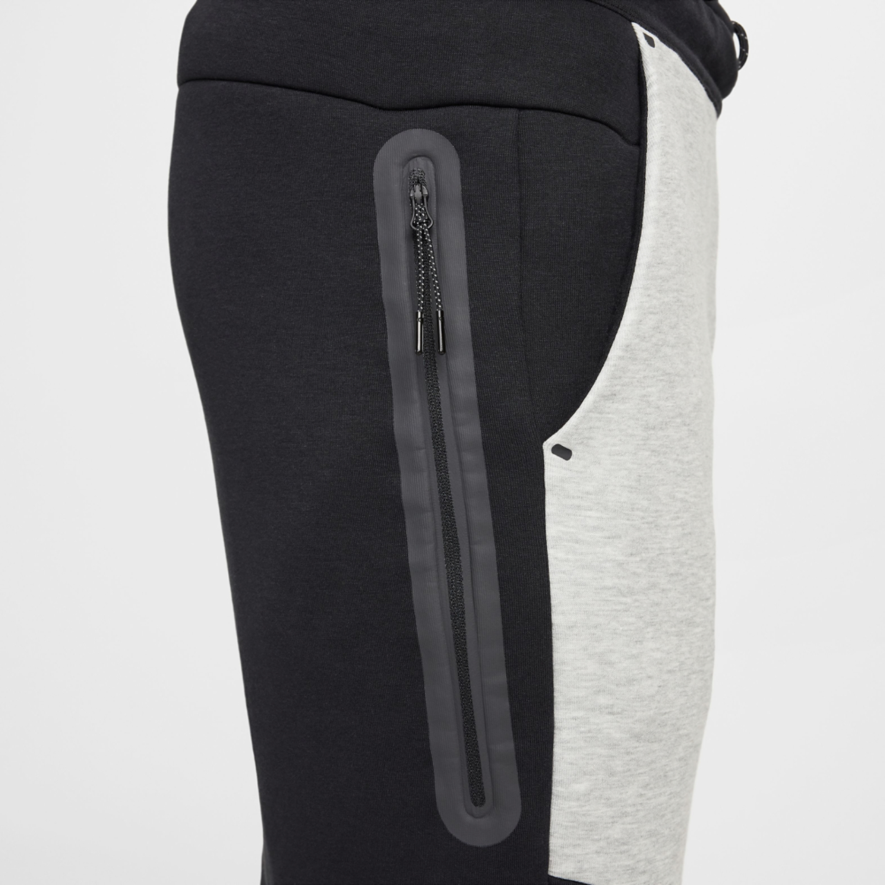Nike Tech Fleece Joggers Image 7 of 7. Tap to open photo gallery.