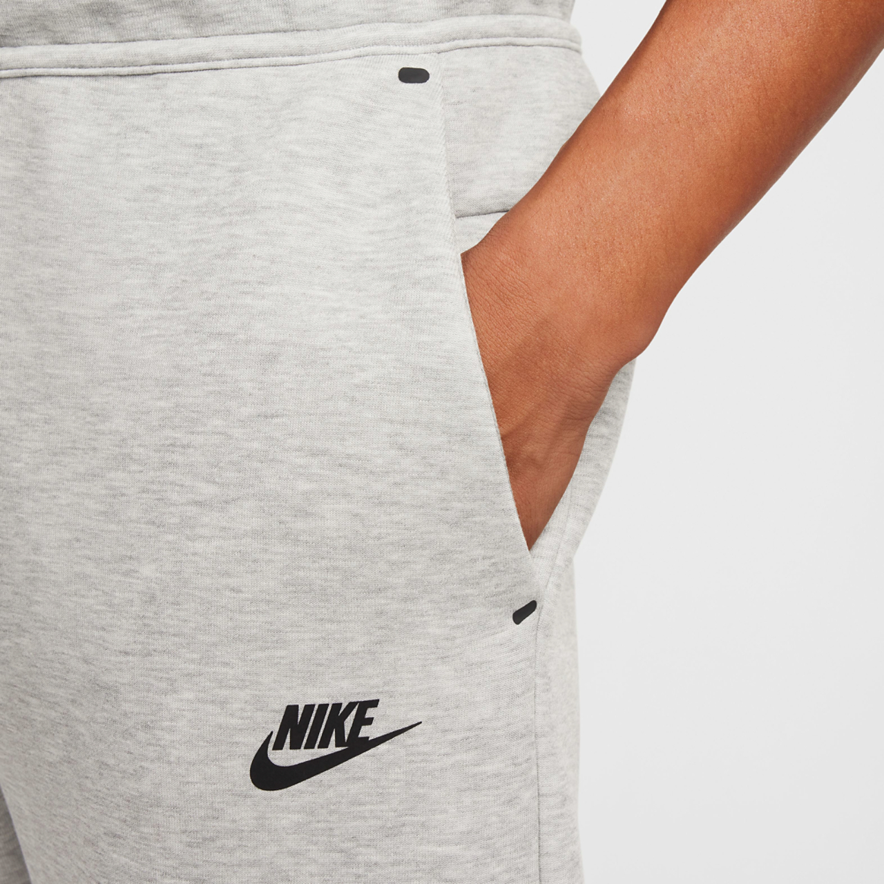 Nike Tech Fleece Joggers Image 4 of 7. Tap to open photo gallery.