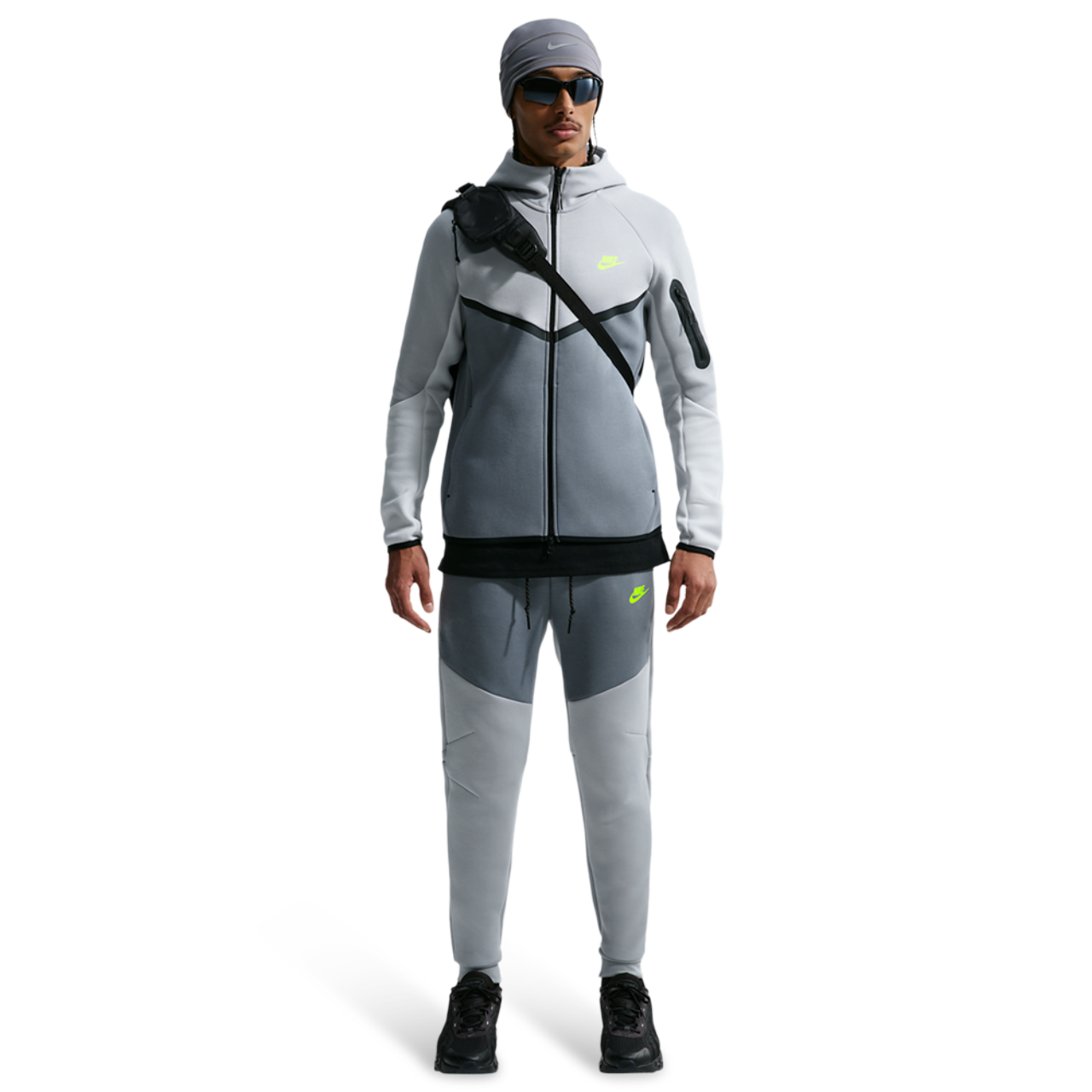 Nike Tech Fleece Joggers Image 6 of 7. Tap to open photo gallery.
