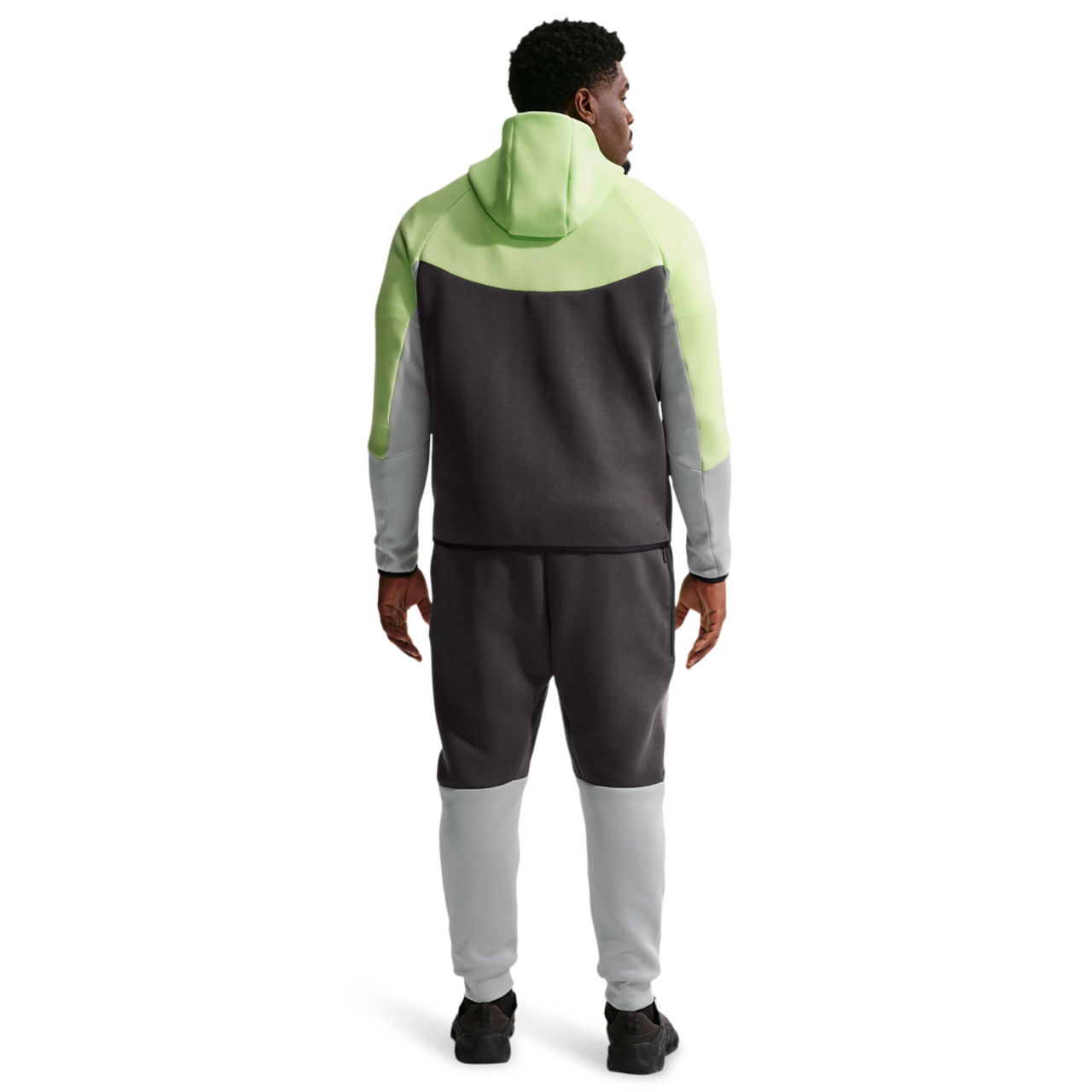 Nike Tech Fleece Joggers Image 7 of 10. Tap to open photo gallery.