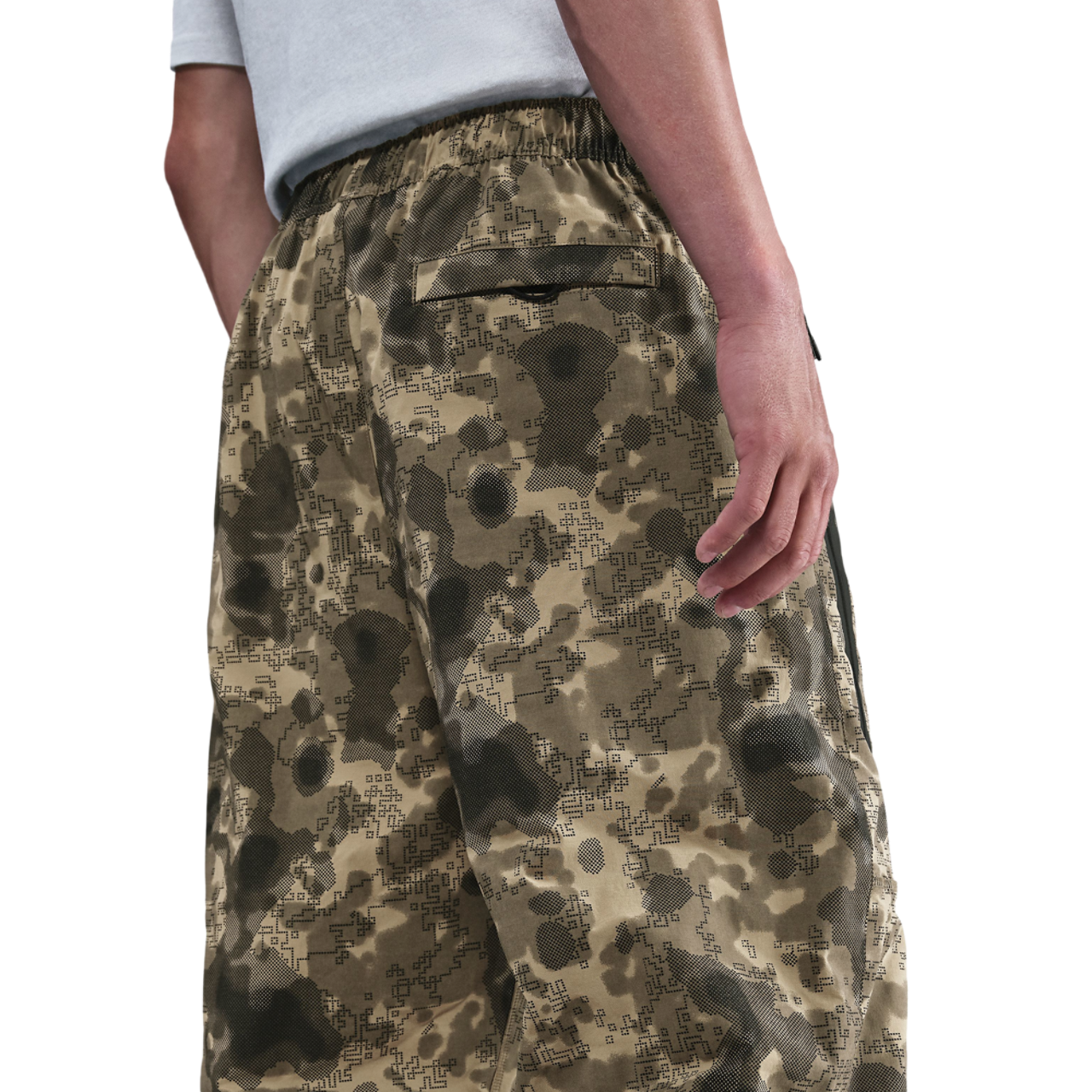 Nike Tech Woven Pant AOP Image 3 of 6. Tap to open photo gallery.