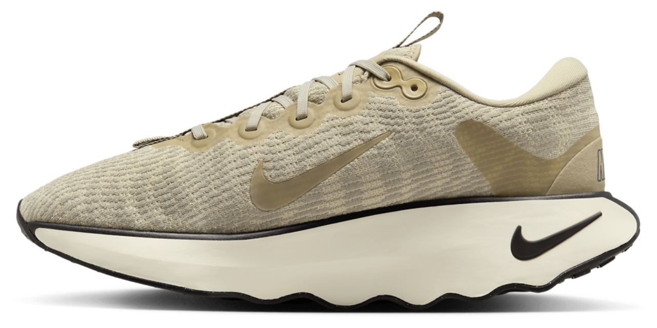 Nike Escape Momentum Image 2 of 5. Tap to open photo gallery.