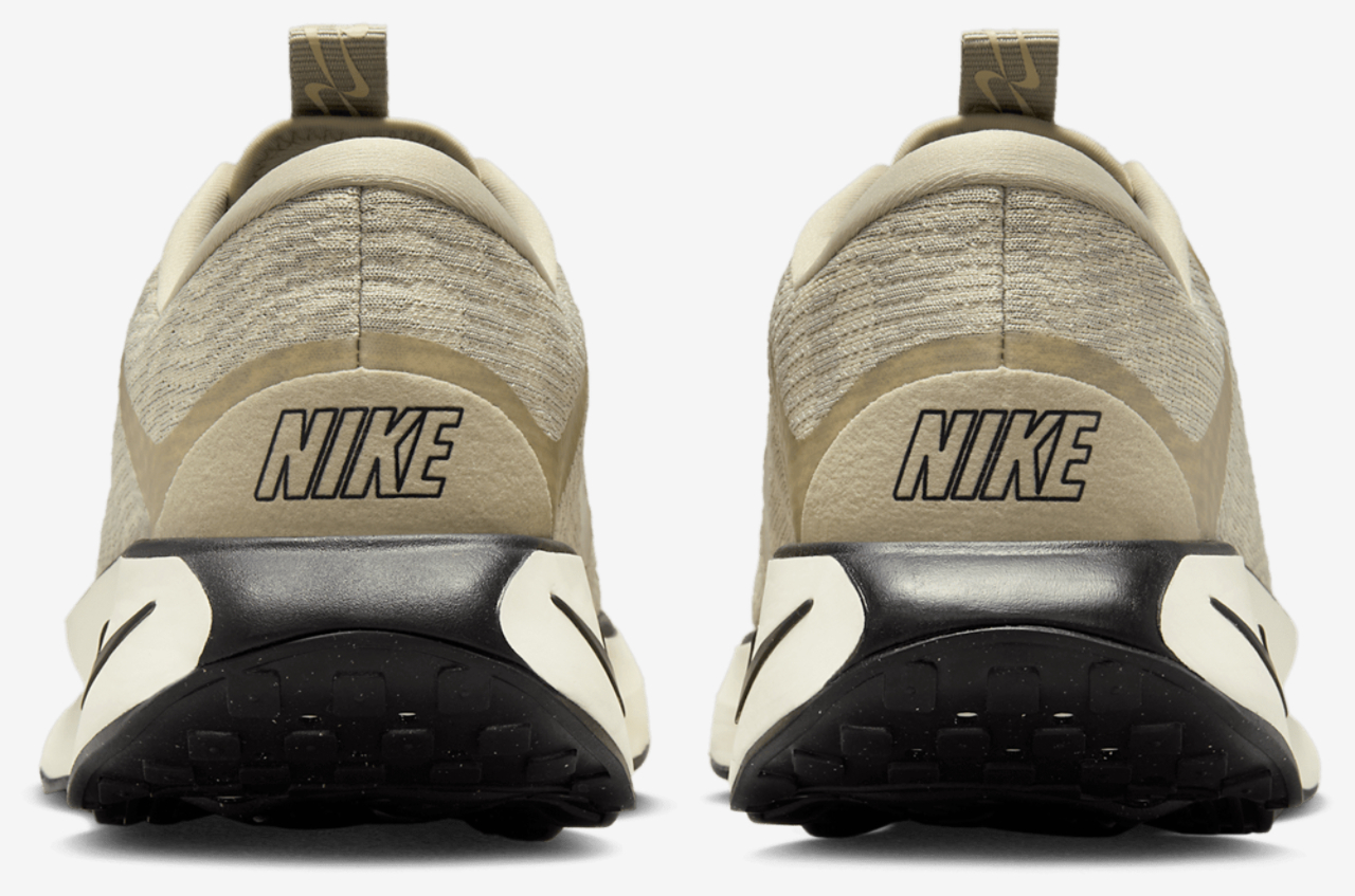 Nike Escape Momentum Image 3 of 5. Tap to open photo gallery.