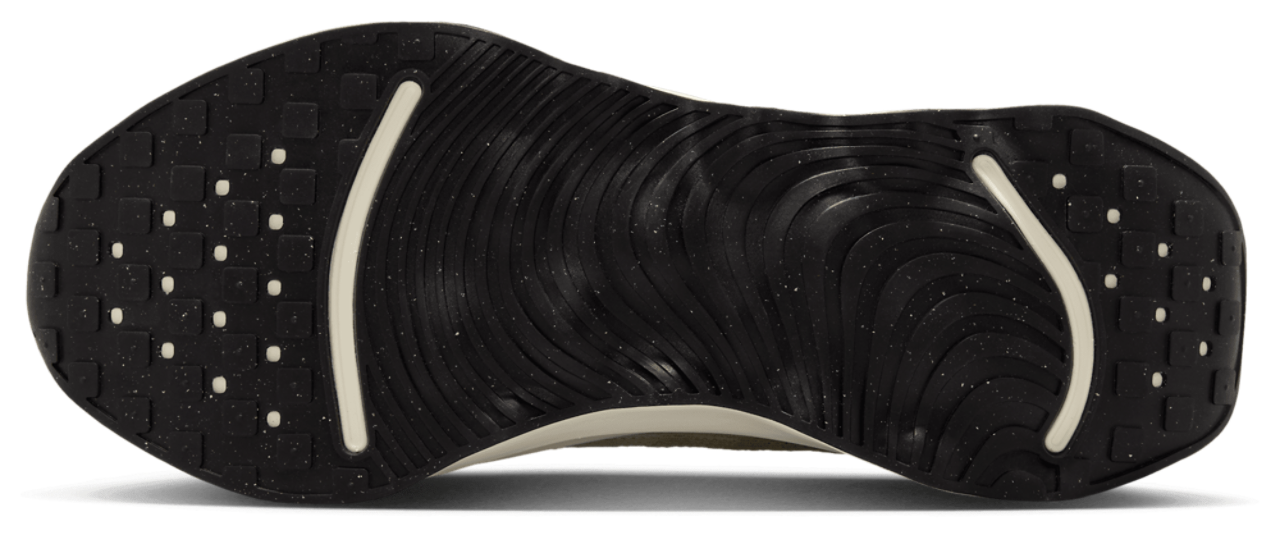 Nike Escape Momentum Image 5 of 5. Tap to open photo gallery.