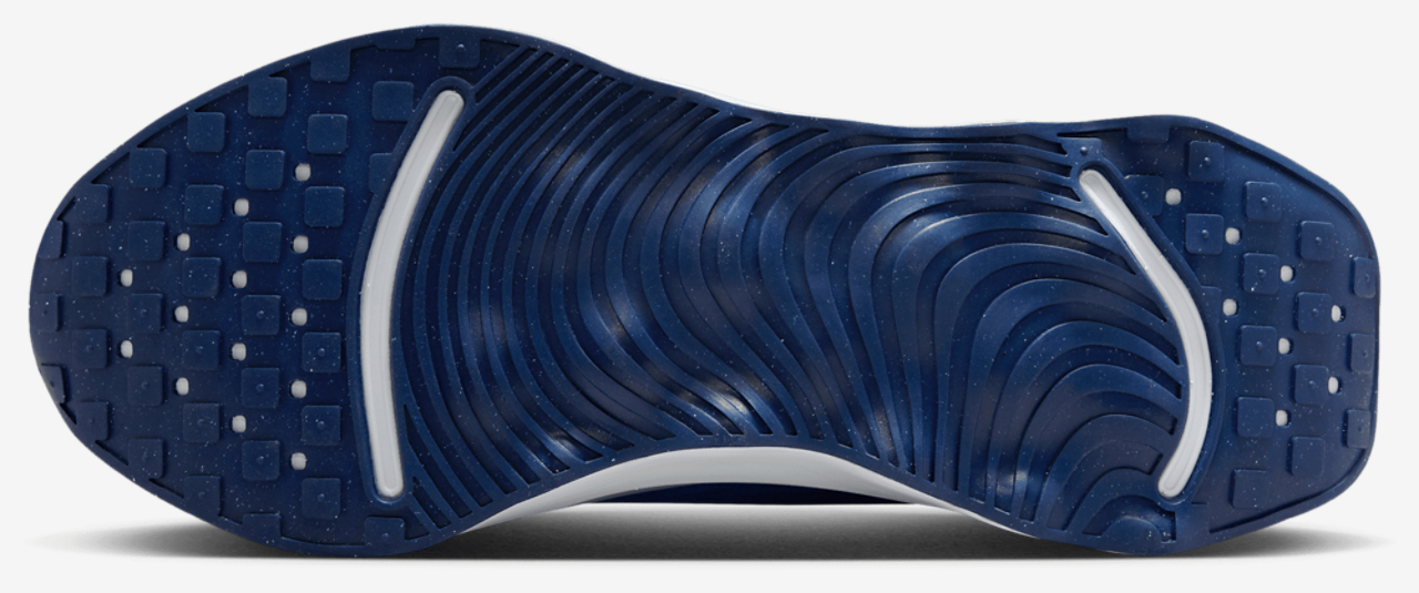 Nike Escape Momentum Image 5 of 5. Tap to open photo gallery.