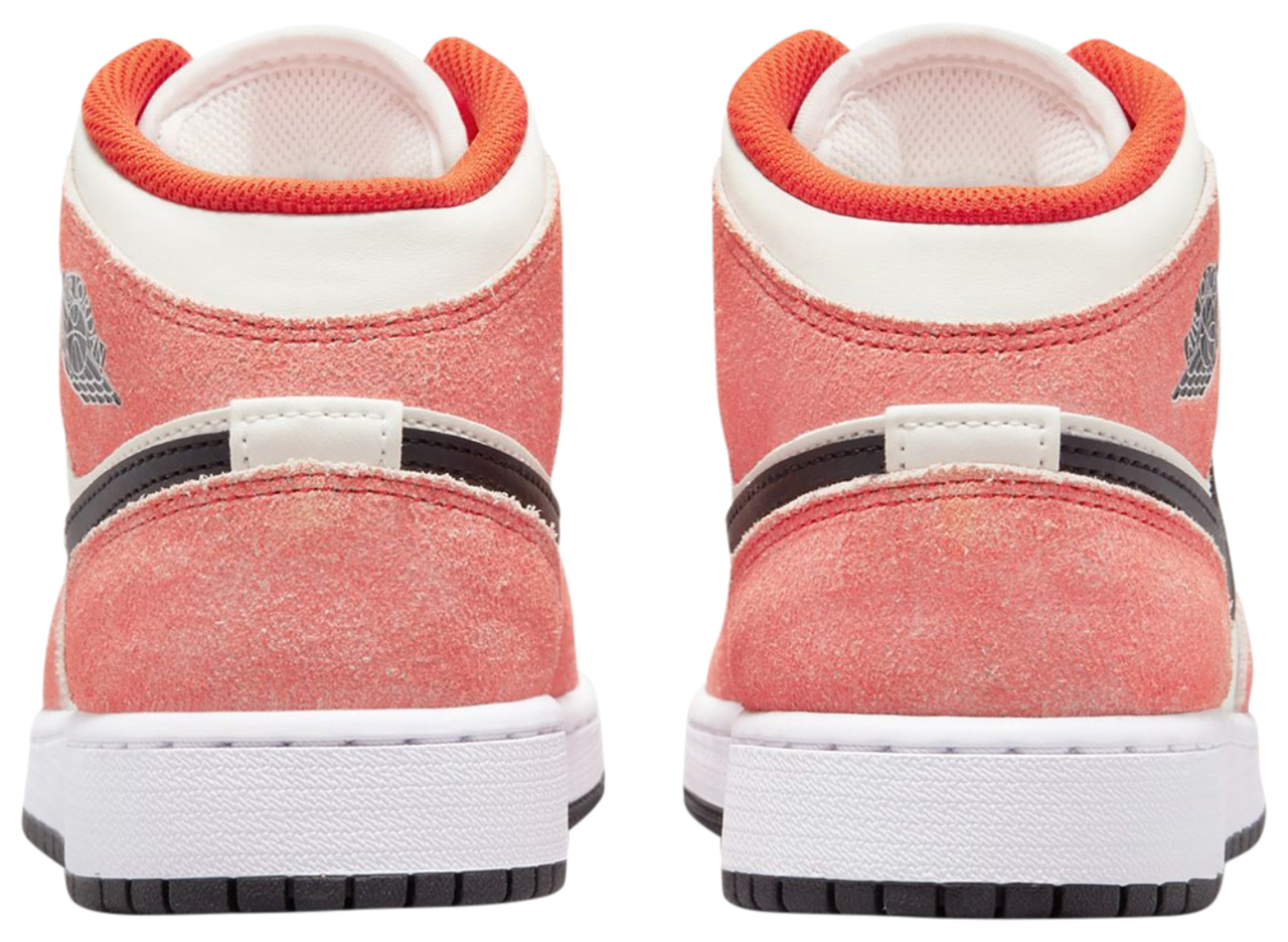 Jordan AJ1 Mid SE Image 3 of 5. Tap to open photo gallery.