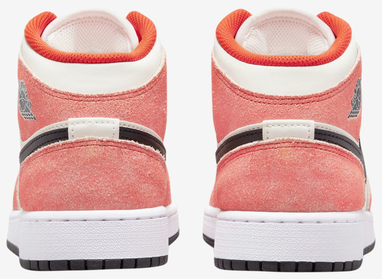 Jordan AJ1 Mid SE Image 3 of 5. Tap to open photo gallery.