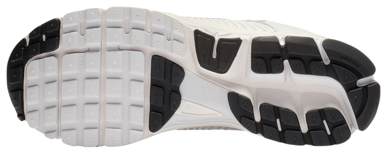 Nike Vomero 5 Image 6 of 6. Tap to open photo gallery.