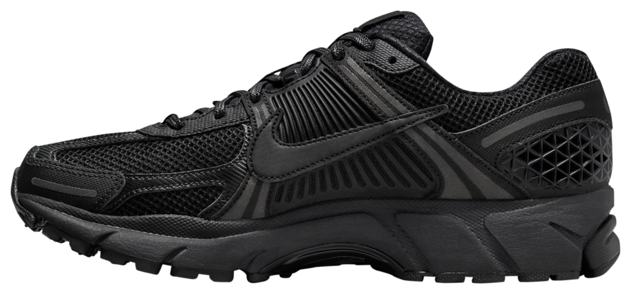 Nike Vomero 5 Image 3 of 6. Tap to open photo gallery.