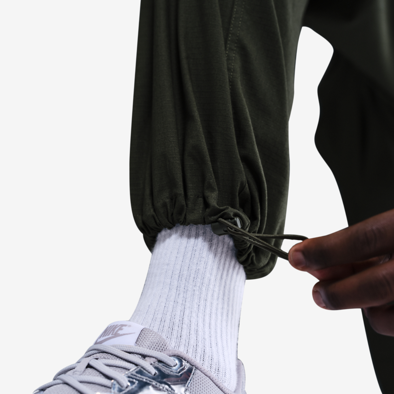 Nike Club Woven Cargo Pants Collection Image 3 of 5. Tap to open photo gallery.