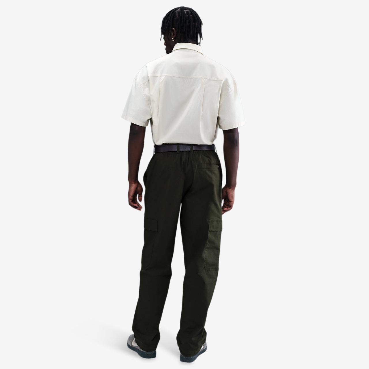 Nike Club Woven Cargo Pants Collection Image 4 of 4. Tap to open photo gallery.