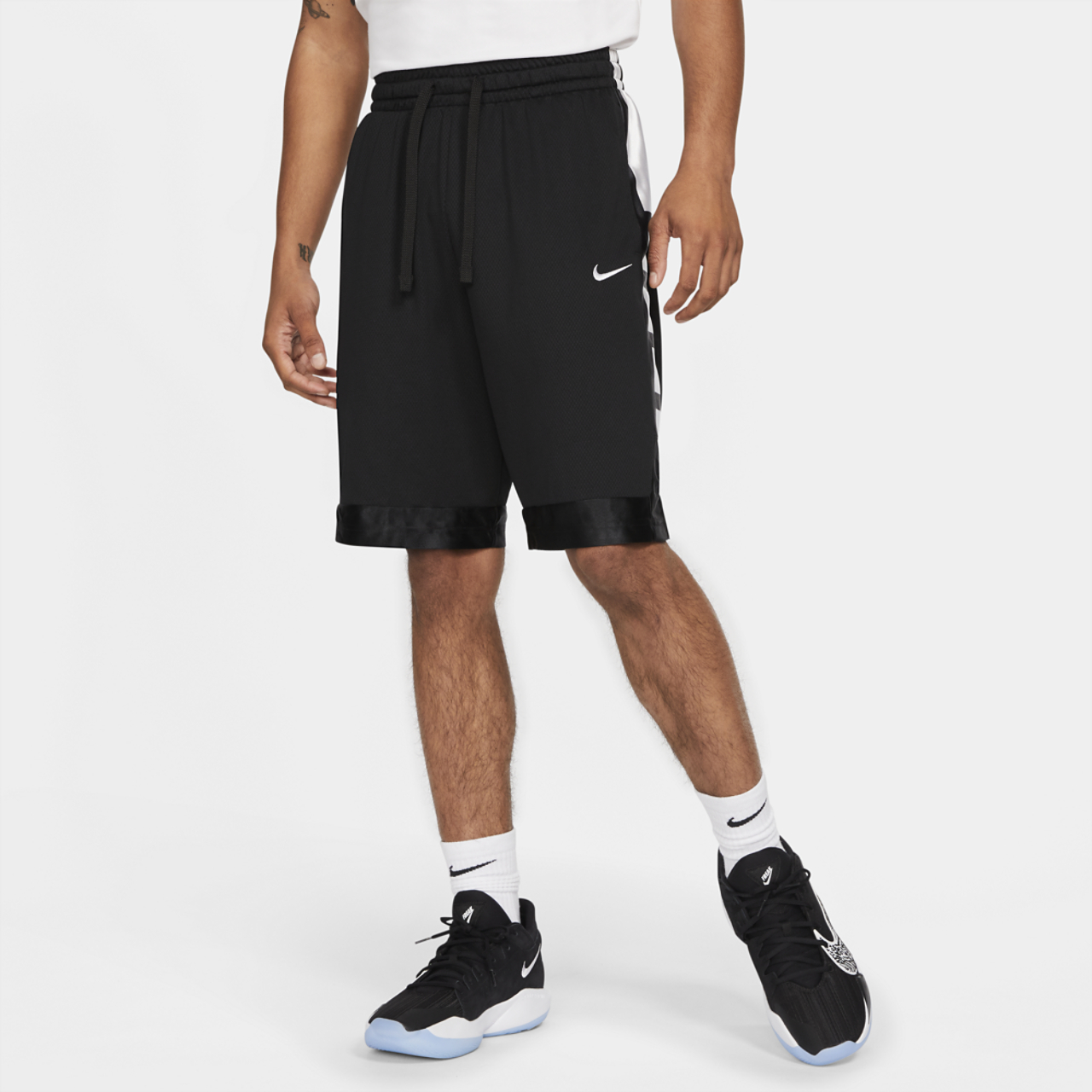 Nike Elite Stripe 10" Shorts Image 1 of 2. Tap to open photo gallery.