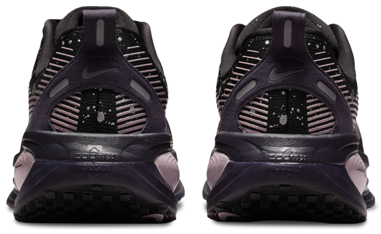 Nike Vomero 18 SE Image 3 of 5. Tap to open photo gallery.