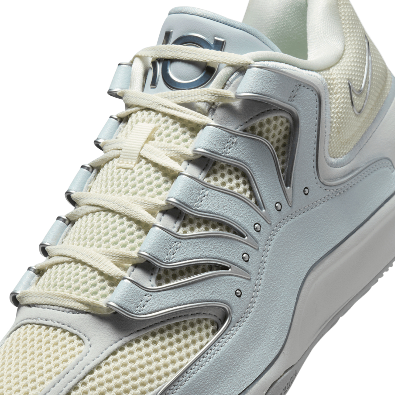 Nike KD 18 Image 7 of 9. Tap to open photo gallery.