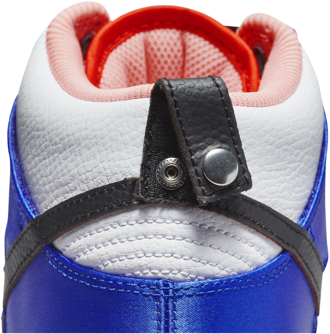 Nike Dunk High Image 8 of 8. Tap to open photo gallery.