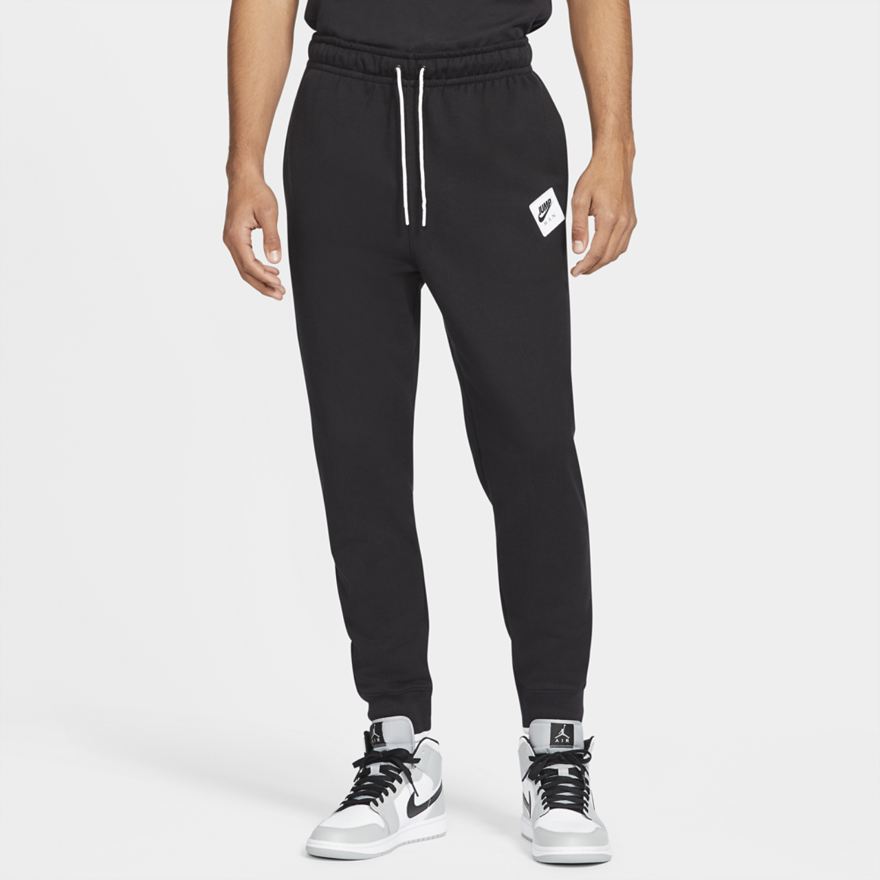 Jordan Jumpman Classic Fleece Pants Image 1 of 5. Tap to open photo gallery.