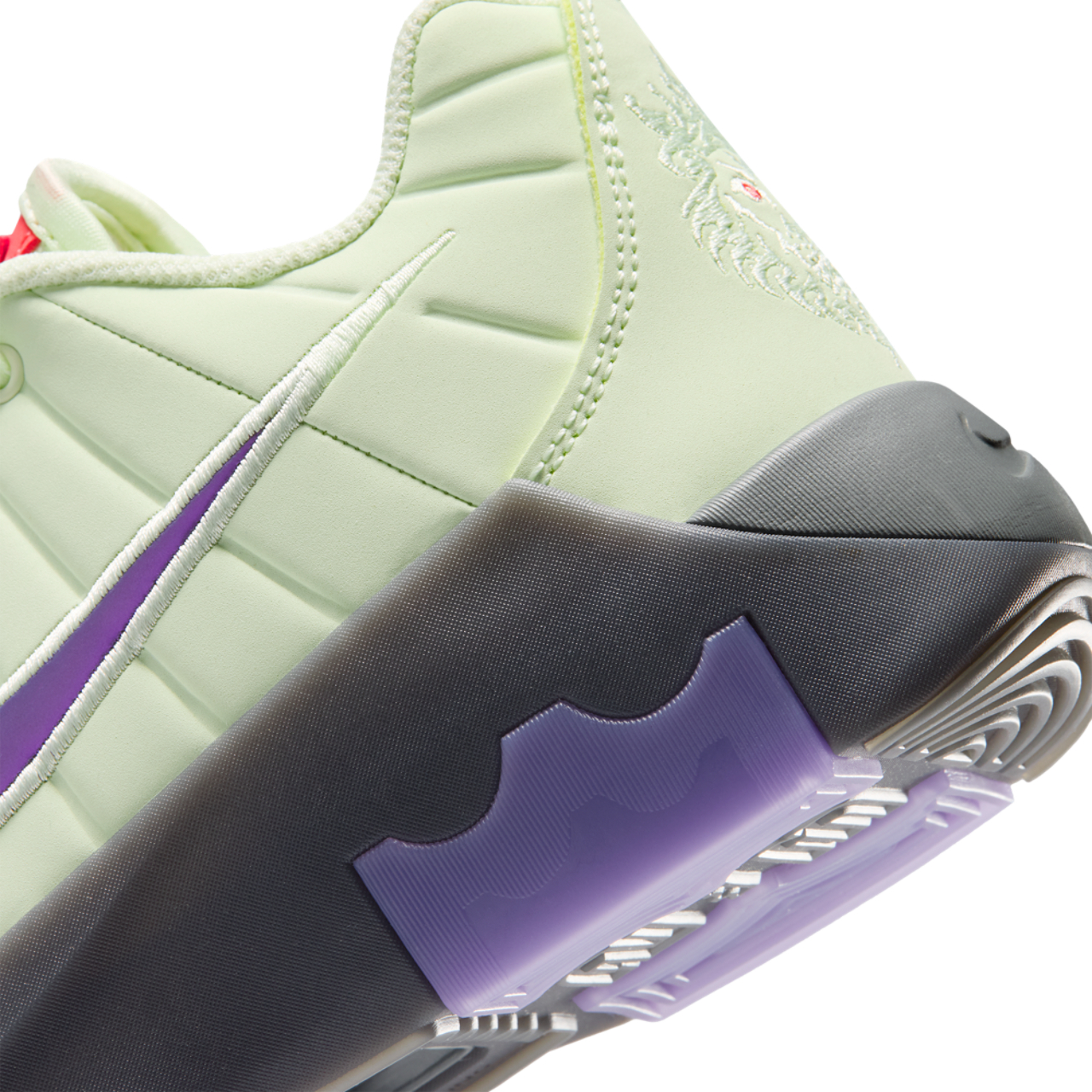 Nike Lebron Witness IX Image 8 of 8. Tap to open photo gallery.