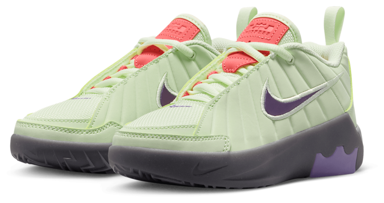Nike Lebron Witness IX Image 6 of 8. Tap to open photo gallery.
