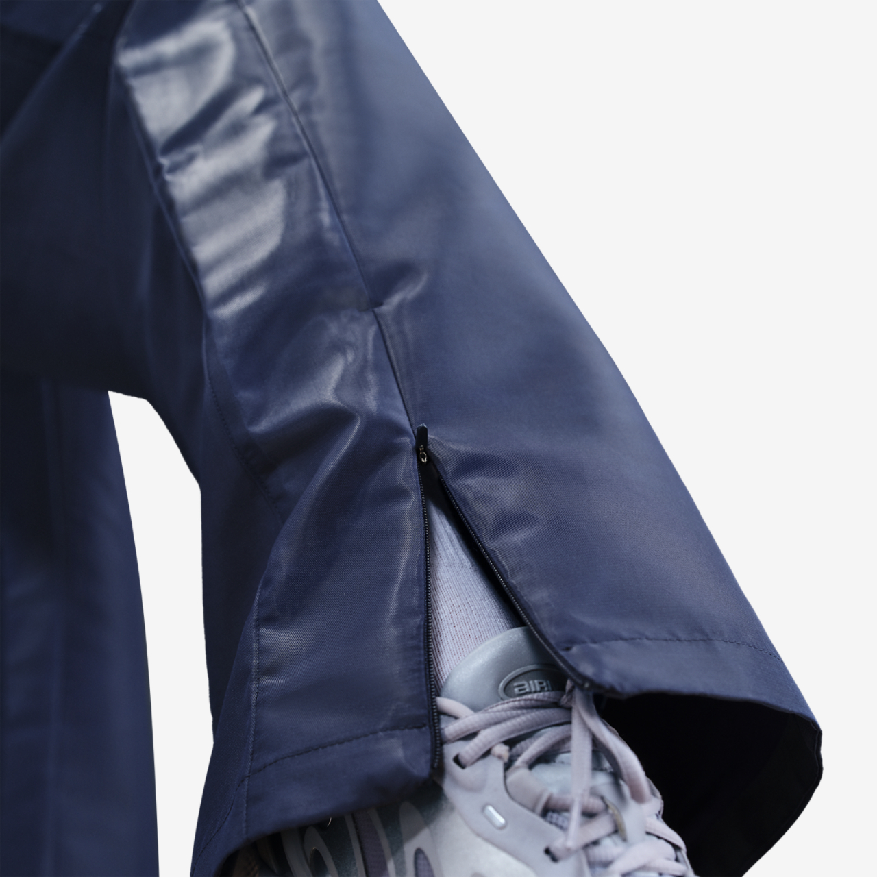 Nike NSW Shine Pants Image 3 of 5. Tap to open photo gallery.
