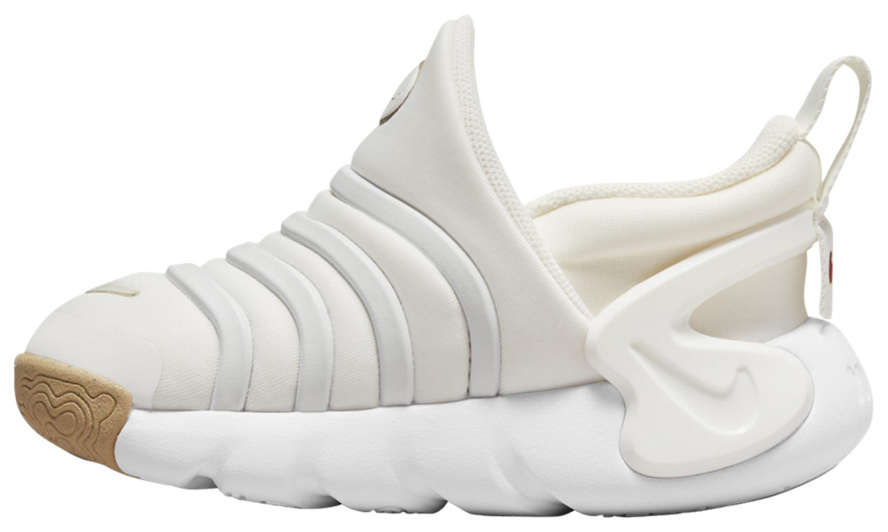 Nike Dynamo Go Flyease SE 1 Image 2 of 5. Tap to open photo gallery.