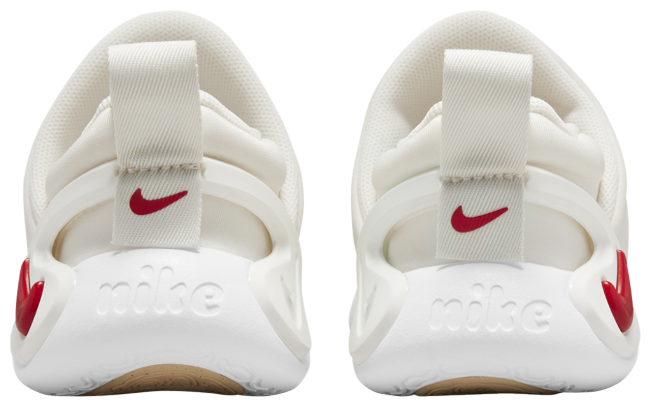 Nike Dynamo Go Flyease SE 1 Image 3 of 5. Tap to open photo gallery.