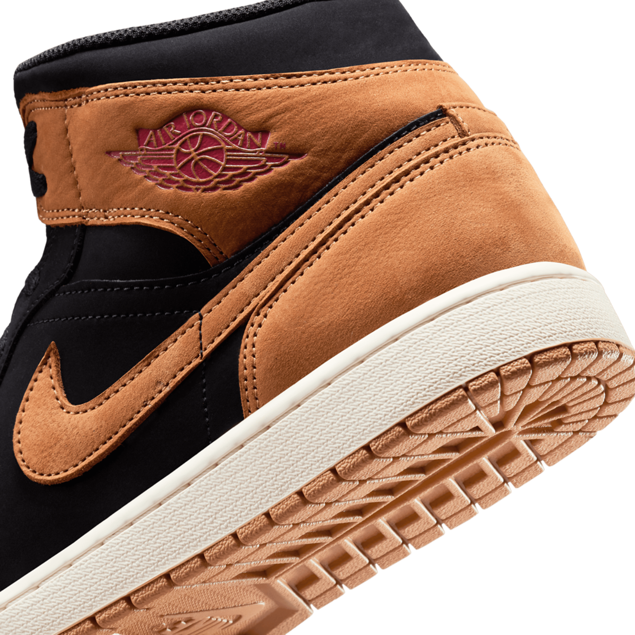 Jordan Air Jordan 1 Mid SE Image 8 of 9. Tap to open photo gallery.