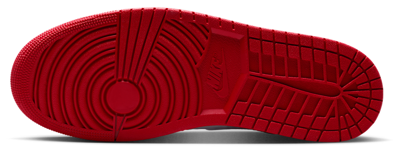 Jordan Air Jordan 1 Mid SE Image 5 of 5. Tap to open photo gallery.