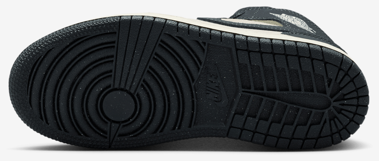 Jordan 1 Mid SE Image 5 of 5. Tap to open photo gallery.