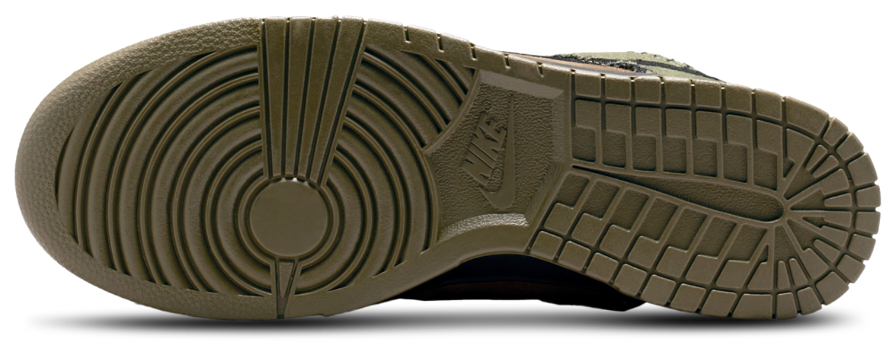 Nike Dunk Low Retro Image 5 of 5. Tap to open photo gallery.