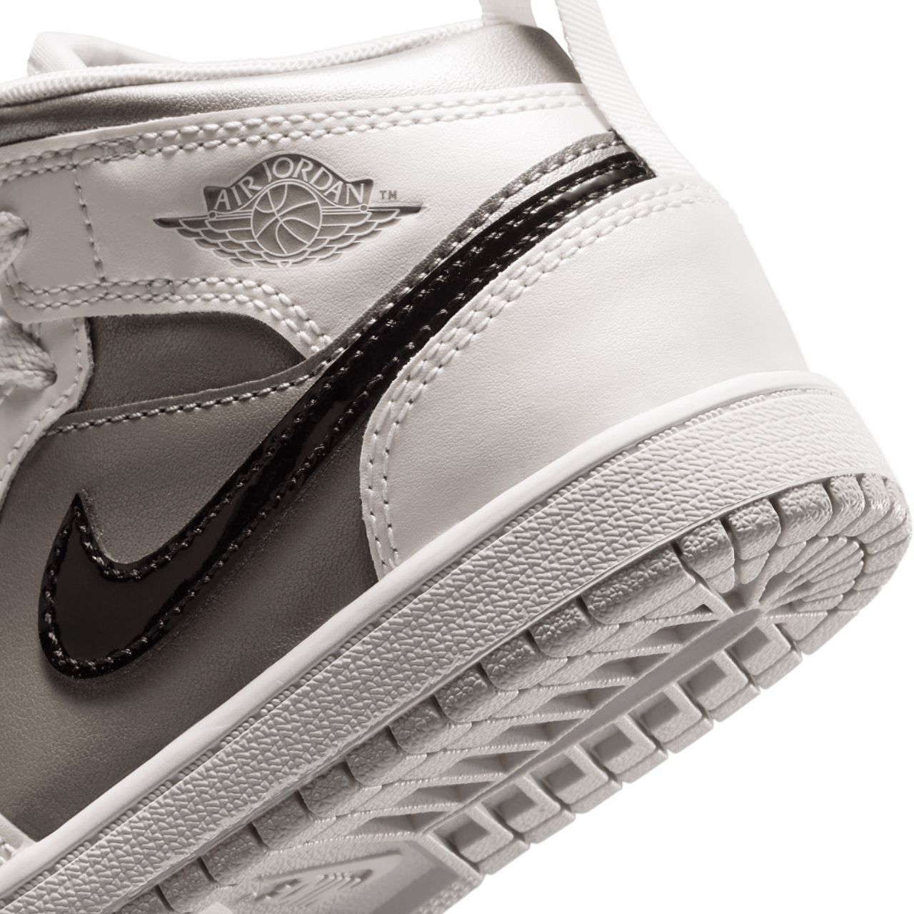 Jordan AJ 1 Mid SE Uni Image 8 of 10. Tap to open photo gallery.