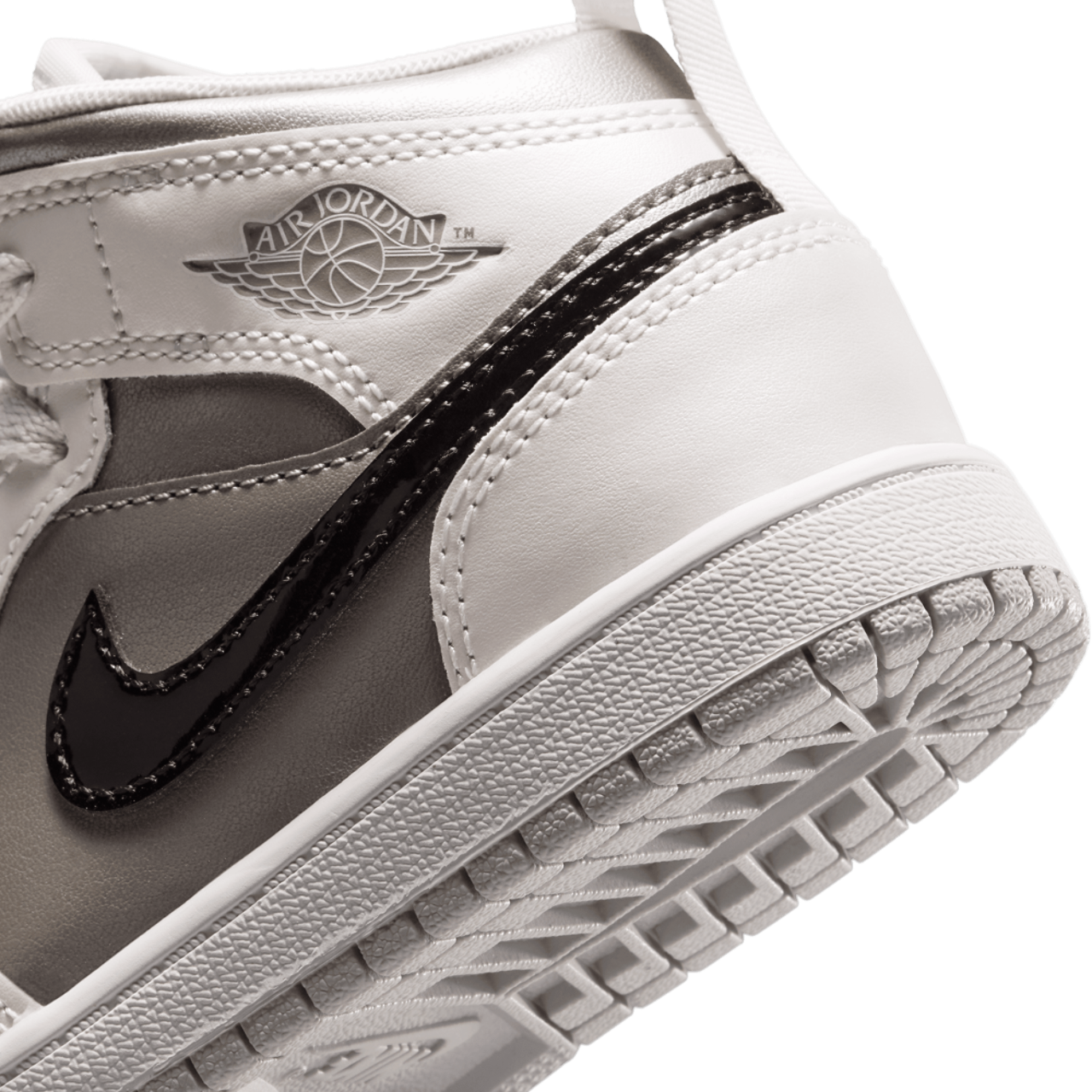 Jordan AJ 1 Mid SE Uni Image 8 of 10. Tap to open photo gallery.
