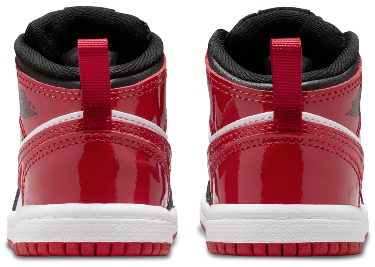 Jordan 1 Mid SE Image 3 of 5. Tap to open photo gallery.