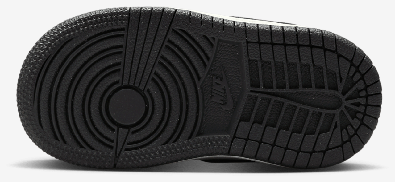 Jordan 1 Mid SE Image 4 of 4. Tap to open photo gallery.