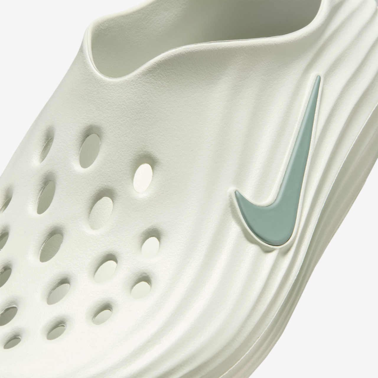 Nike ReactX Rejuven8 Image 7 of 8. Tap to open photo gallery.