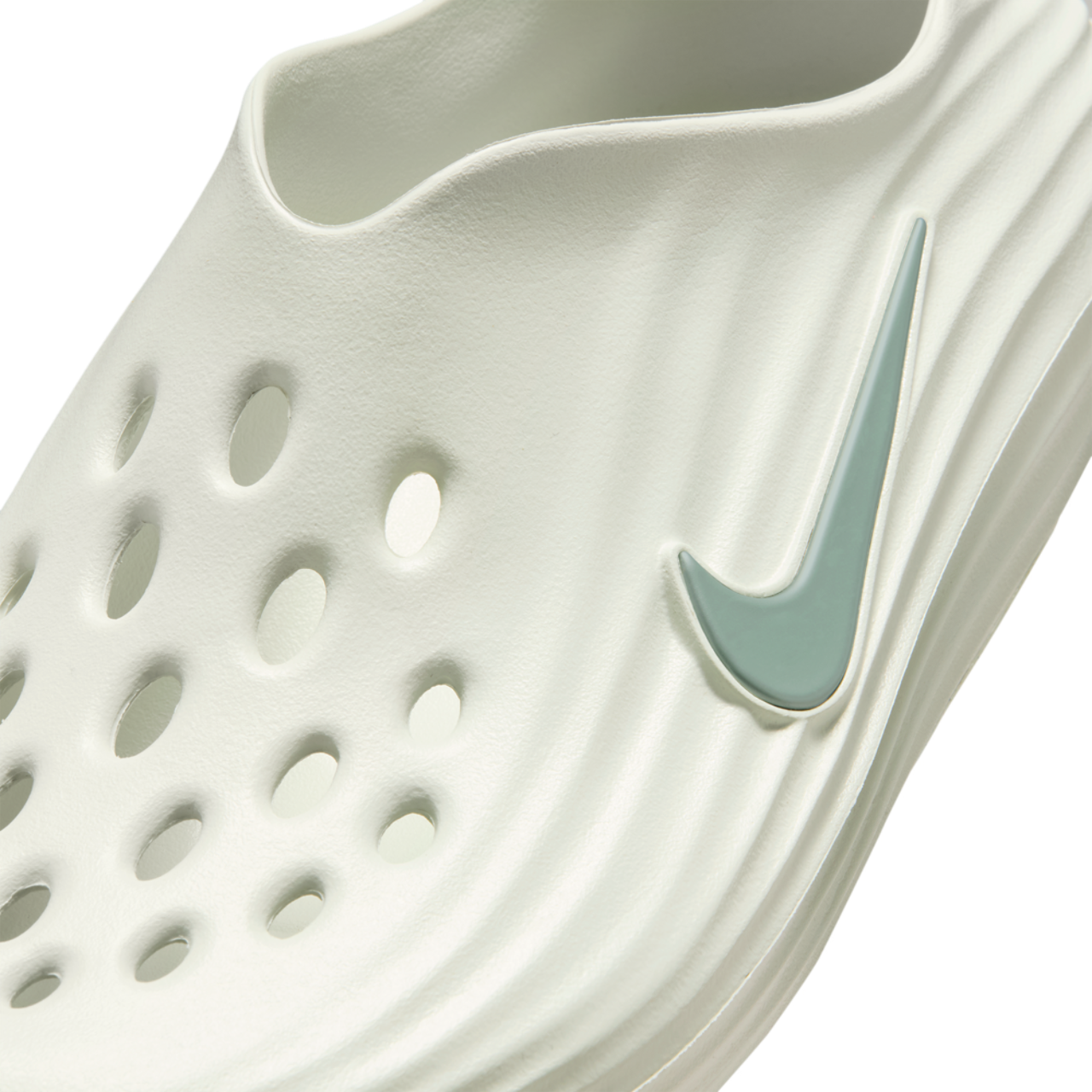 Nike ReactX Rejuven8 Image 7 of 8. Tap to open photo gallery.