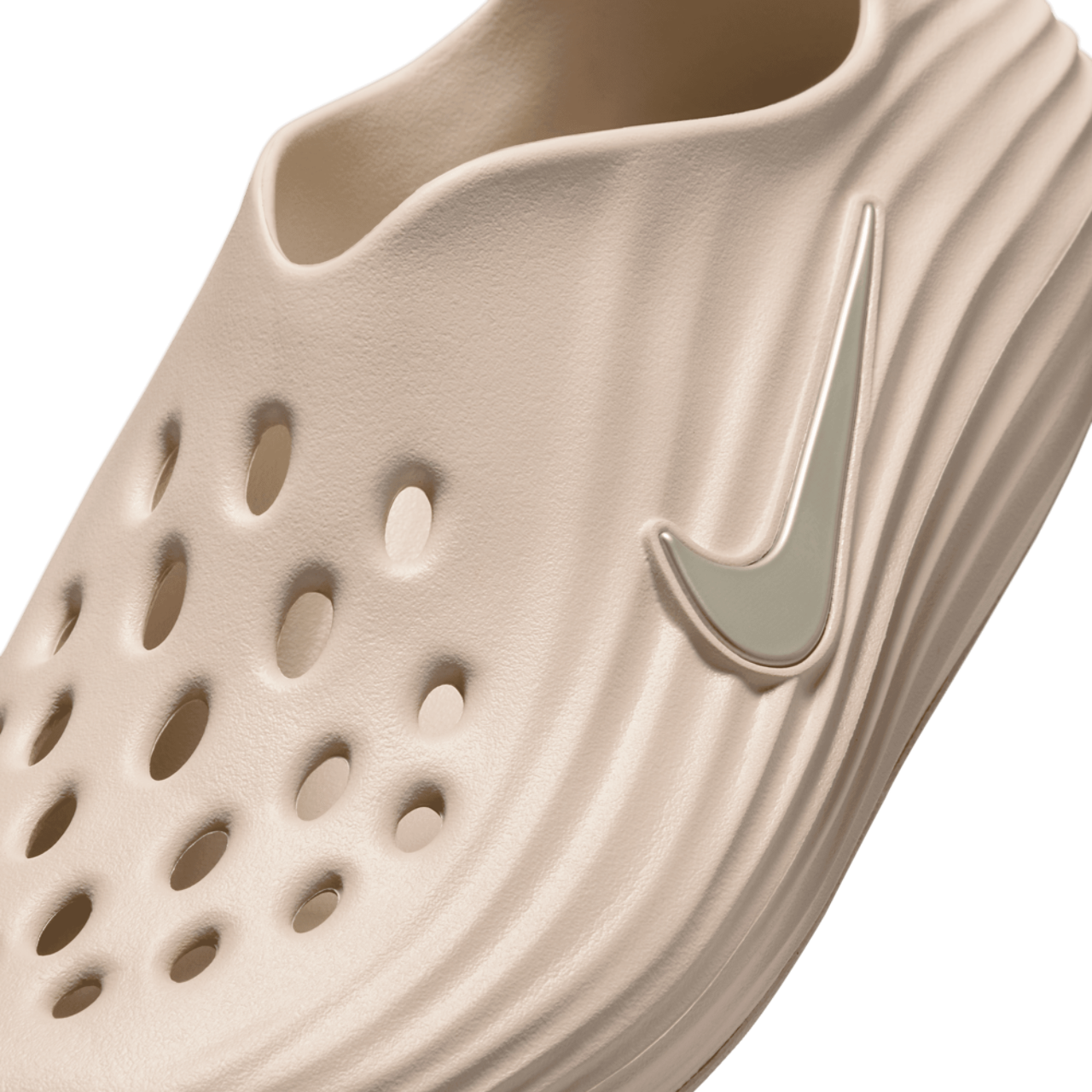 Nike ReactX Rejuven8 Image 7 of 8. Tap to open photo gallery.