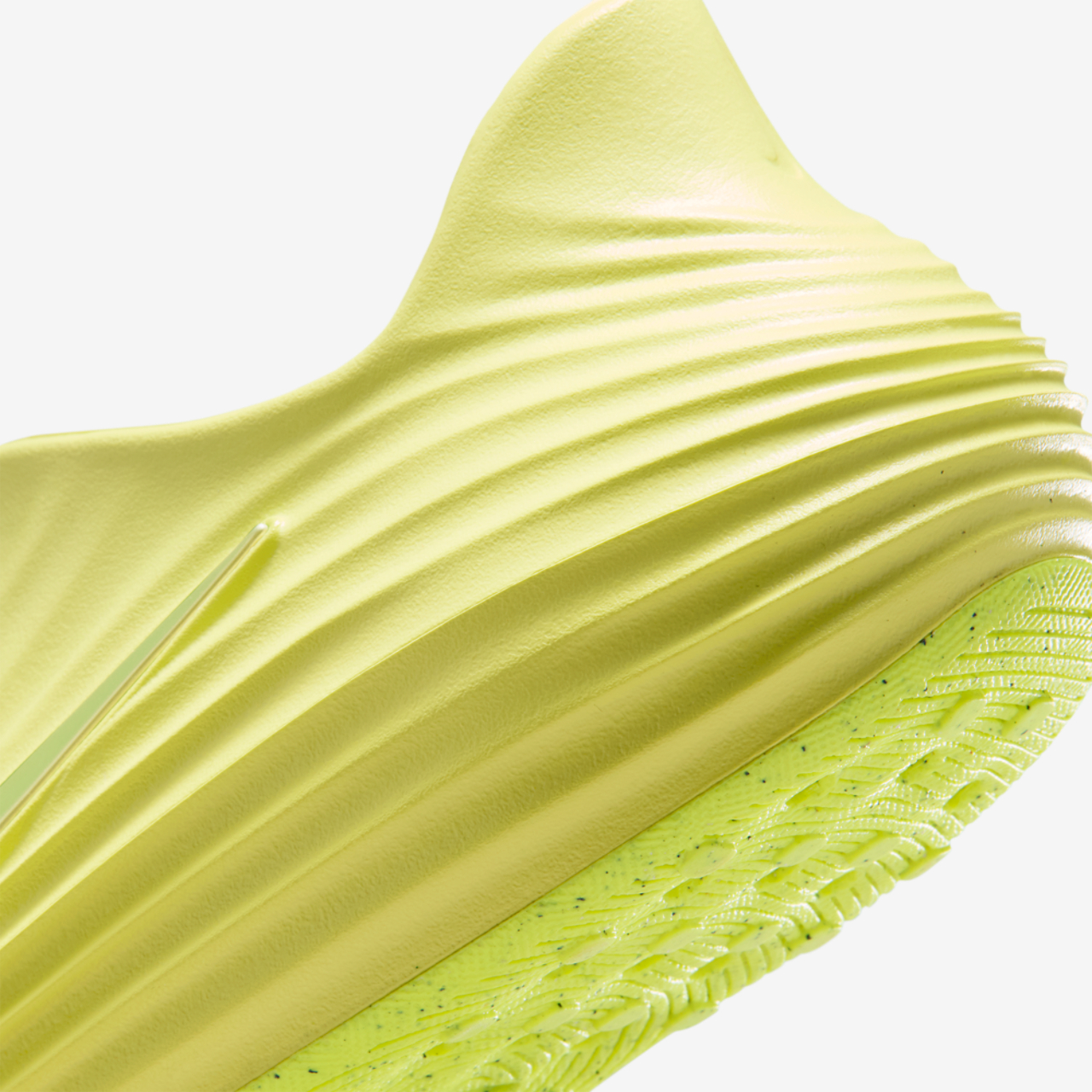 Nike ReactX Rejuven8 Image 8 of 8. Tap to open photo gallery.