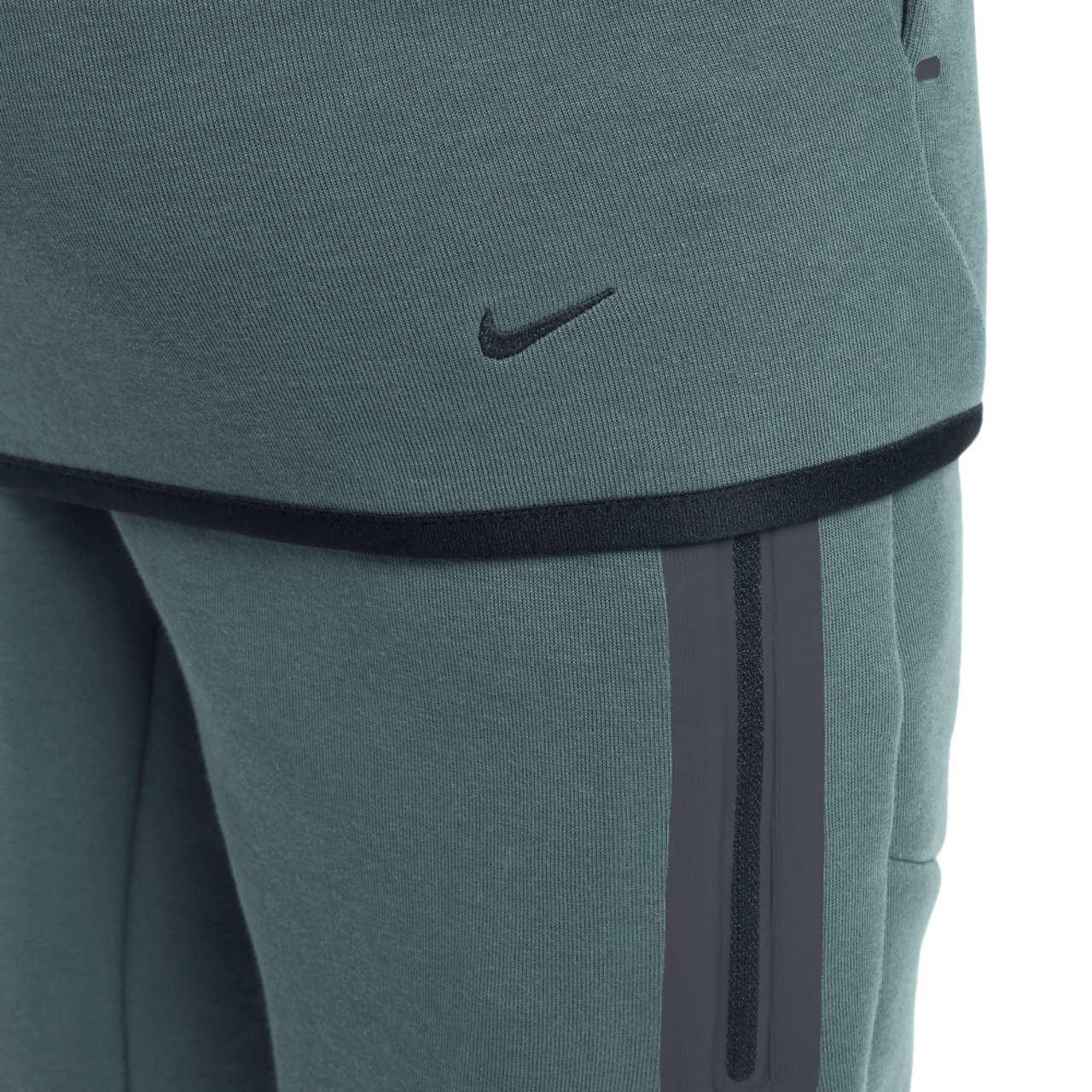 Nike Tech Fleece Full-Zip Image 7 of 8. Tap to open photo gallery.